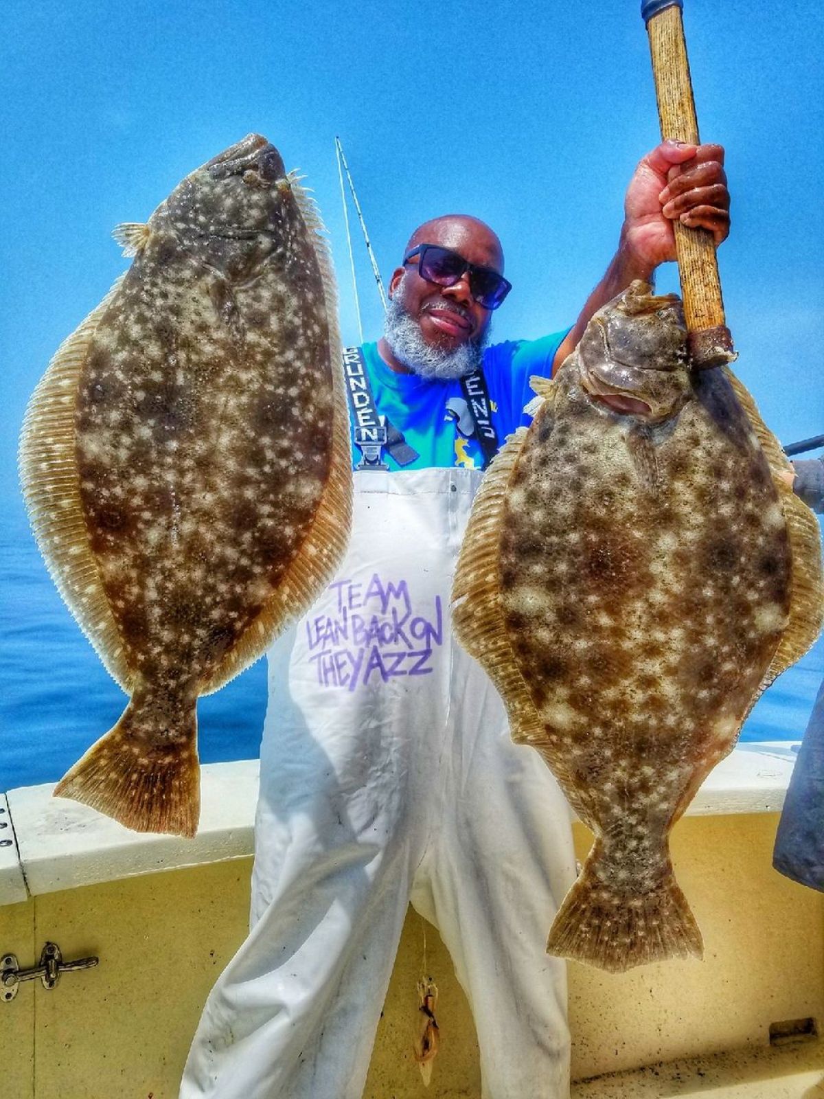 a statue of a person